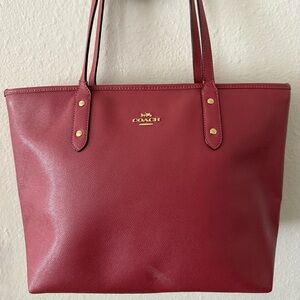 Coach City Tote F58846 Mauve Crossgrain Leather Shoulder Bag with Gold Hardware